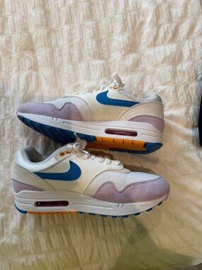 Nike air max 1 Women’s Sneakers White with Blue and Lavender Accents